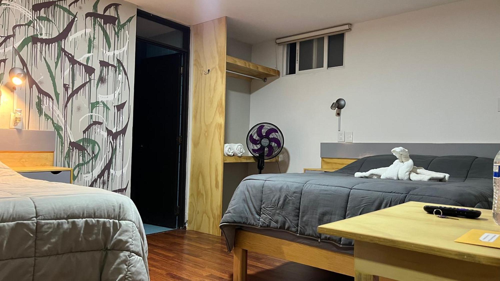 El Suburbio - Serapio Rendon มอเรเลีย ภายนอก รูปภาพ